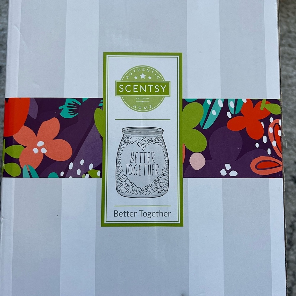 Scentsy Better together full size warmer new in box